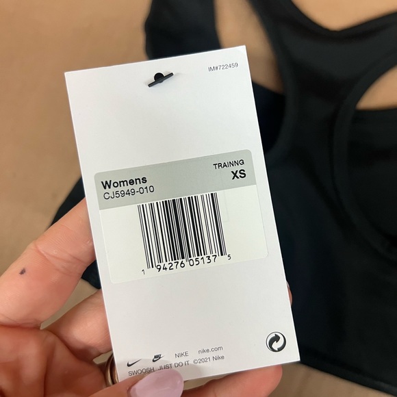 NWT Nike Black Medium Support Non Padded Swoosh 2.0 Sports Bra Size XS - Picture 5 of 5